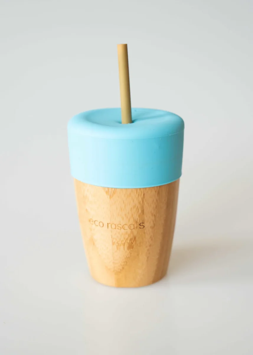 Copo de bambu 240ml com 2 palhinhas e tampa de silicone